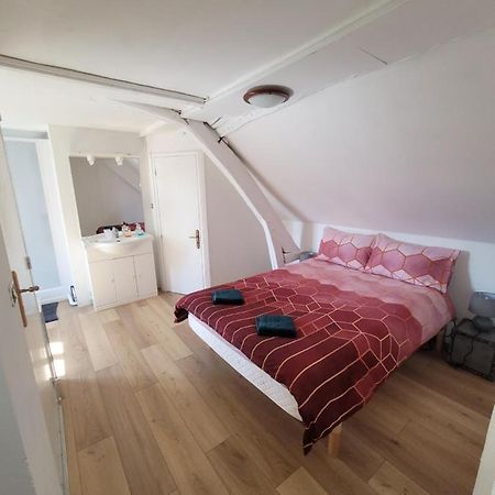 Logement 2 Pieces Au Relais Normand Cormeilles  エクステリア 写真